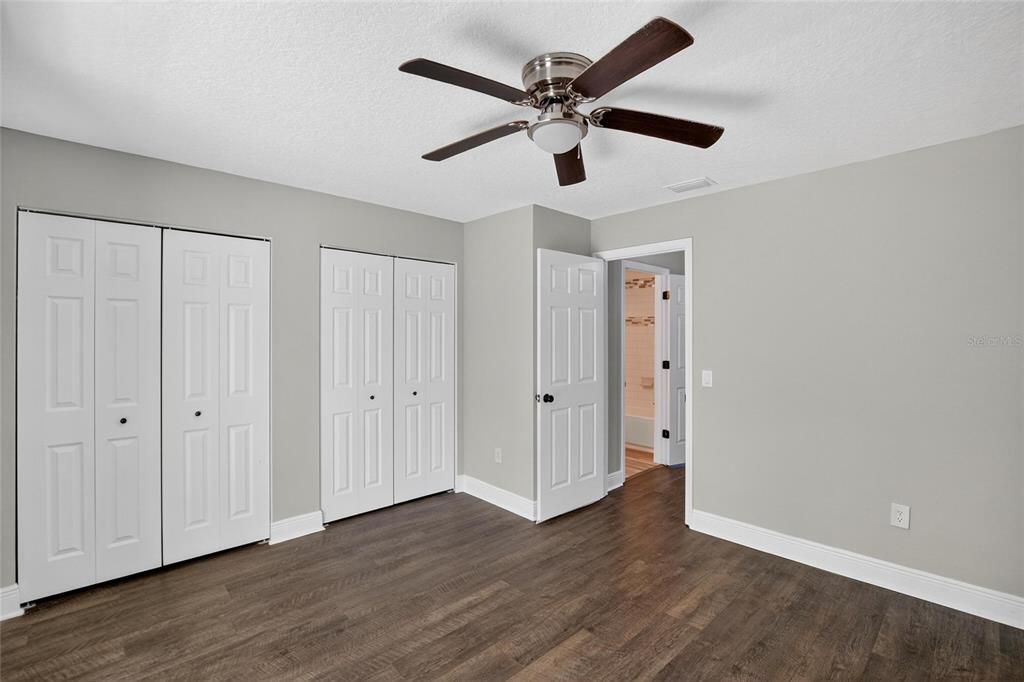 En Venta: $173,999 (2 camas, 2 baños, 1032 Pies cuadrados)