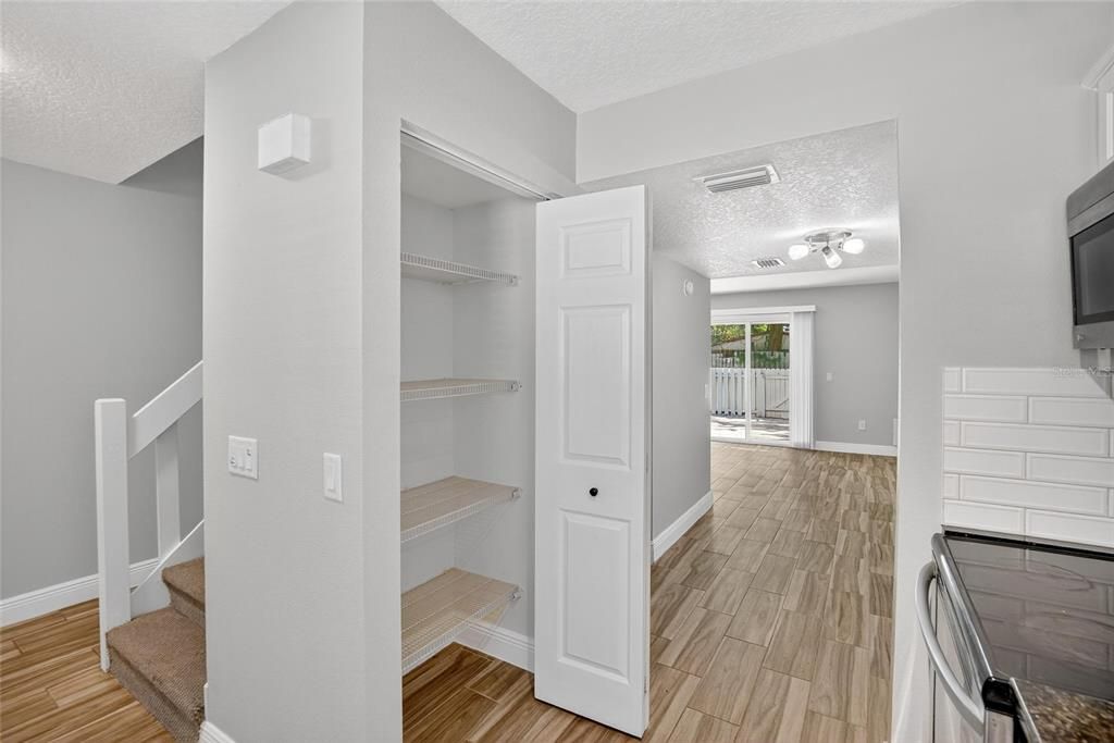 En Venta: $173,999 (2 camas, 2 baños, 1032 Pies cuadrados)