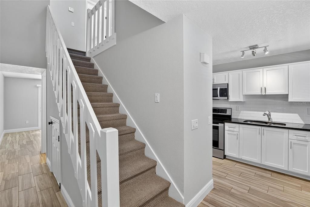 En Venta: $173,999 (2 camas, 2 baños, 1032 Pies cuadrados)