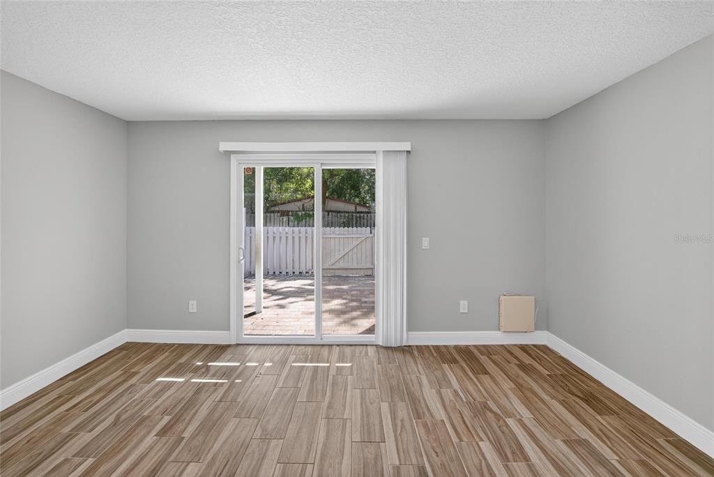 En Venta: $173,999 (2 camas, 2 baños, 1032 Pies cuadrados)