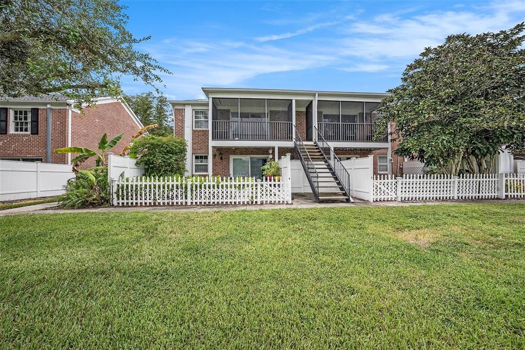 For Sale: $155,000 (1 beds, 1 baths, 644 Square Feet)