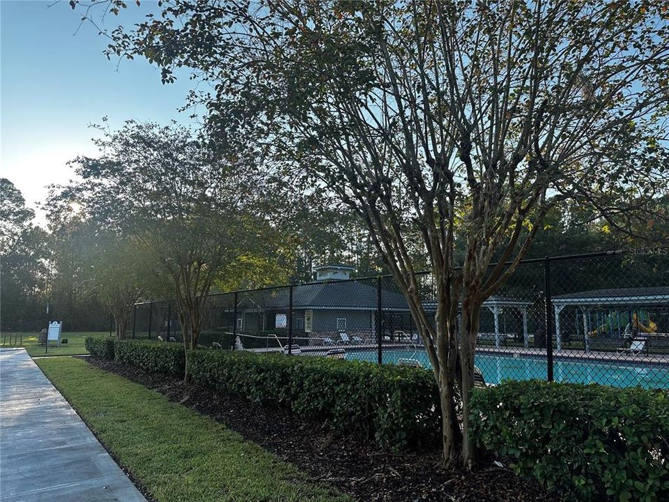 Active With Contract: $285,000 (3 beds, 2 baths, 1708 Square Feet)