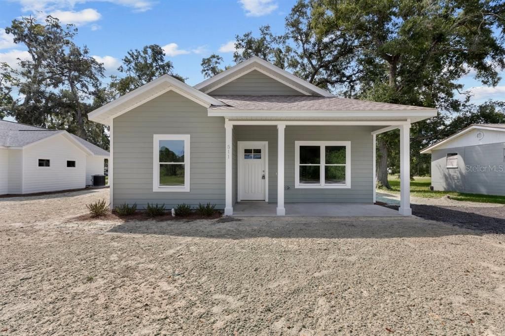 Recently Sold: $229,000 (3 beds, 2 baths, 1363 Square Feet)