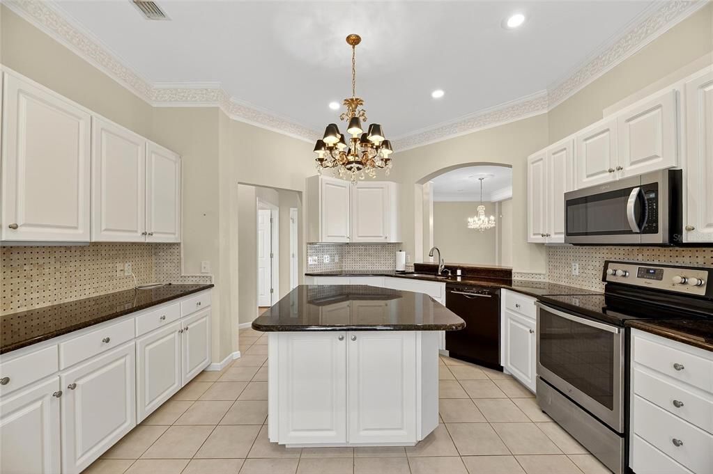 待售: $529,000 (3 贝兹, 2 浴室, 2352 平方英尺)