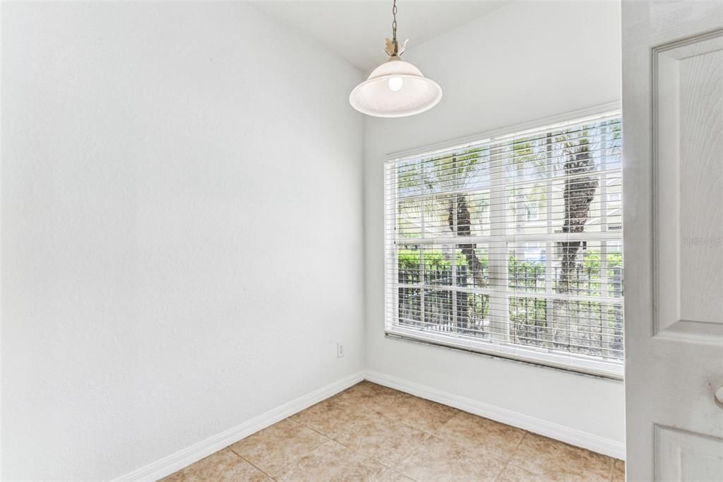 For Sale: $219,500 (2 beds, 2 baths, 1340 Square Feet)