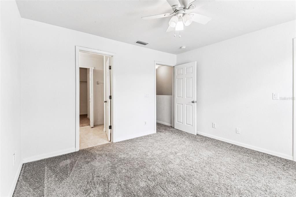 For Sale: $219,500 (2 beds, 2 baths, 1340 Square Feet)