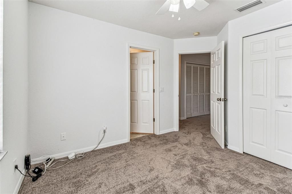 For Sale: $219,500 (2 beds, 2 baths, 1340 Square Feet)