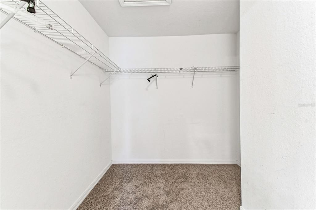 For Sale: $219,500 (2 beds, 2 baths, 1340 Square Feet)