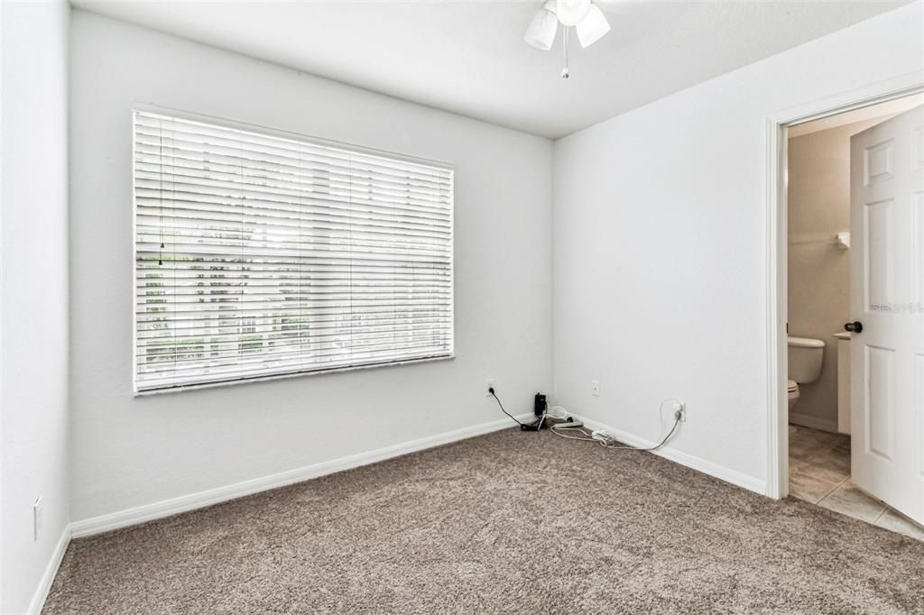 For Sale: $219,500 (2 beds, 2 baths, 1340 Square Feet)