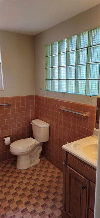 For Sale: $359,000 (3 beds, 2 baths, 1245 Square Feet)