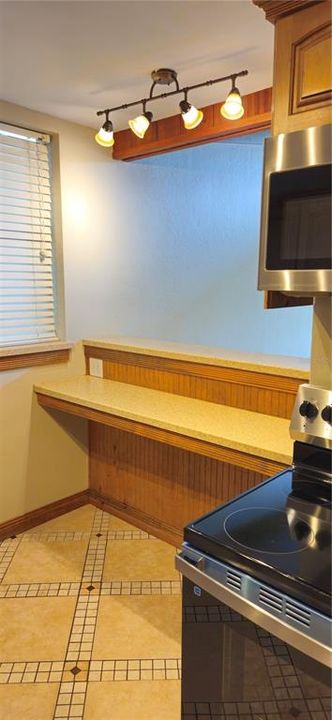 For Sale: $359,000 (3 beds, 2 baths, 1245 Square Feet)