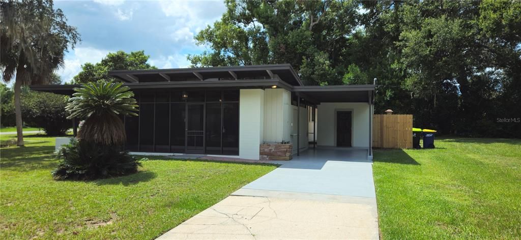 For Sale: $359,000 (3 beds, 2 baths, 1245 Square Feet)