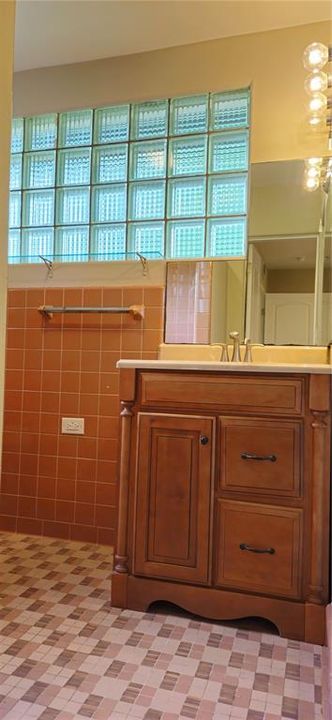 For Sale: $359,000 (3 beds, 2 baths, 1245 Square Feet)