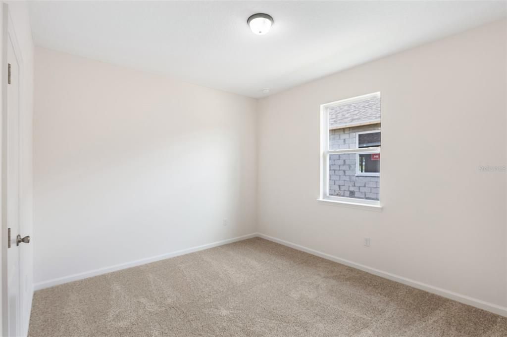 待售: $341,065 (4 贝兹, 2 浴室, 1672 平方英尺)