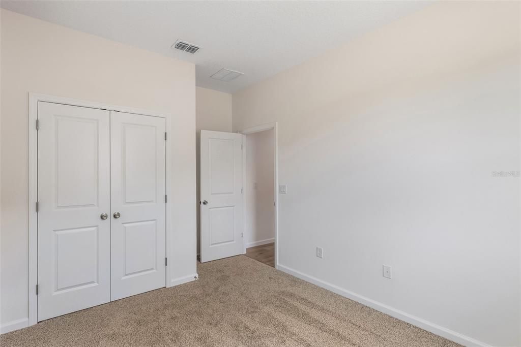 待售: $341,065 (4 贝兹, 2 浴室, 1672 平方英尺)