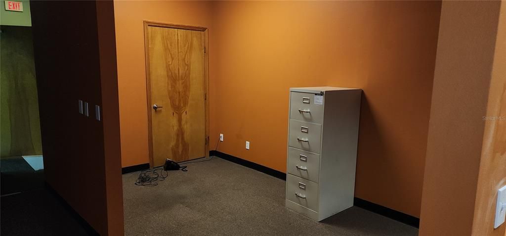 En Venta: $374,000 (0 camas, 0 baños, 1505 Pies cuadrados)