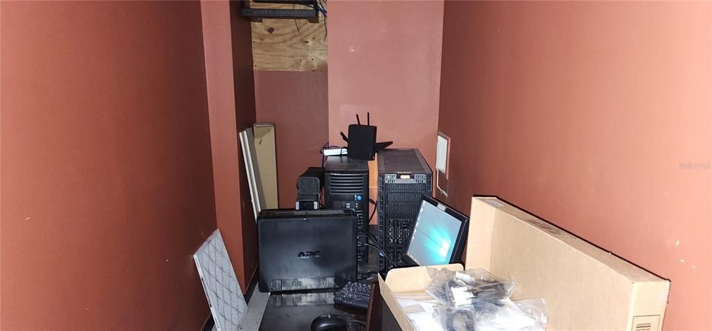 En Venta: $374,000 (0 camas, 0 baños, 1505 Pies cuadrados)