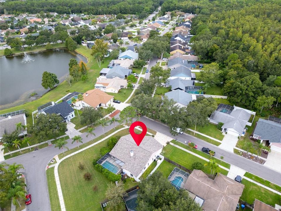 合同活跃: $600,000 (3 贝兹, 2 浴室, 2039 平方英尺)