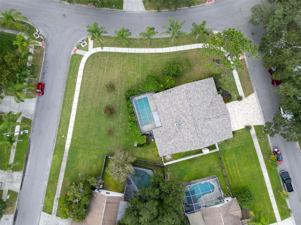 合同活跃: $600,000 (3 贝兹, 2 浴室, 2039 平方英尺)