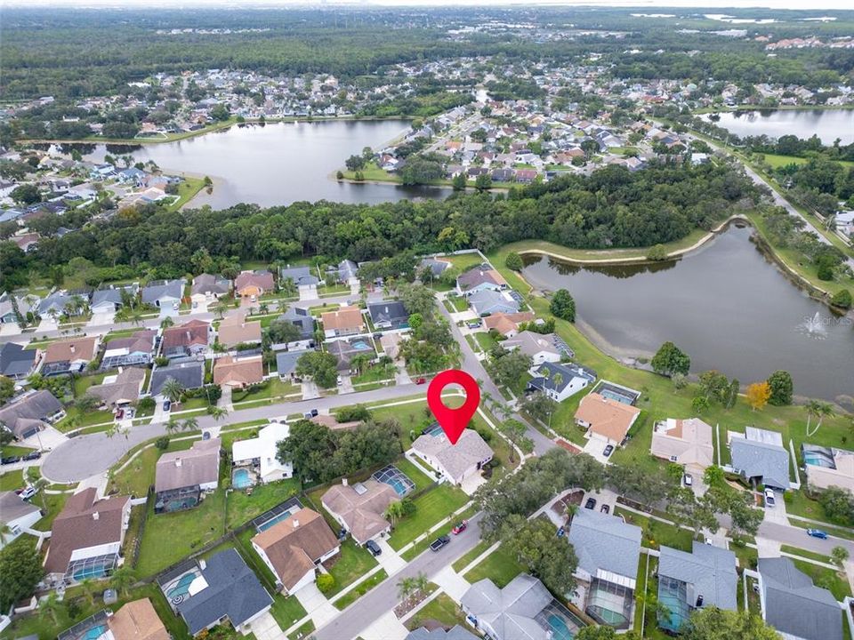 合同活跃: $600,000 (3 贝兹, 2 浴室, 2039 平方英尺)