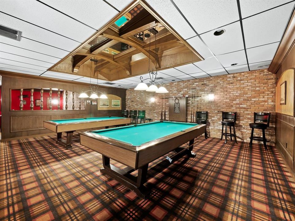 Active With Contract: $365,000 (1 beds, 1 baths, 837 Square Feet)