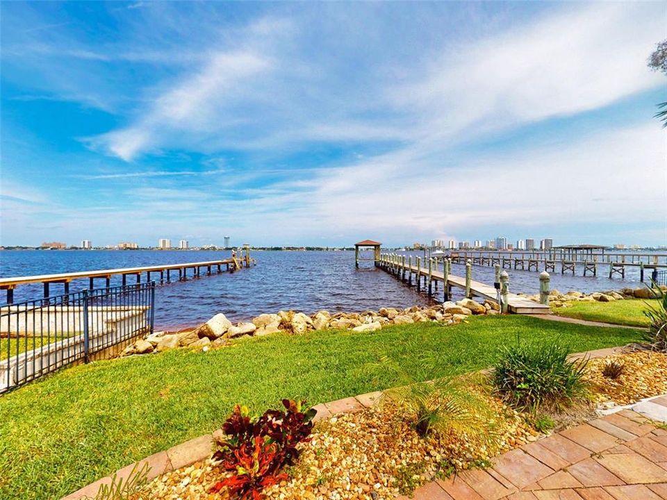 For Sale: $1,595,000 (3 beds, 3 baths, 2605 Square Feet)