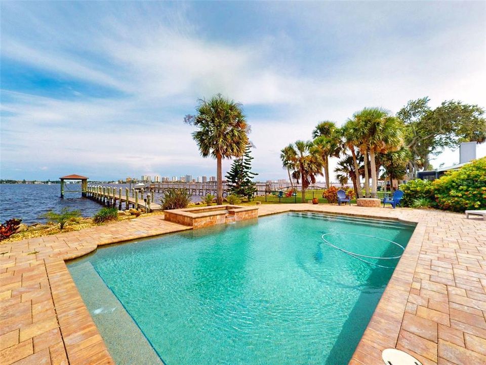 For Sale: $1,595,000 (3 beds, 3 baths, 2605 Square Feet)