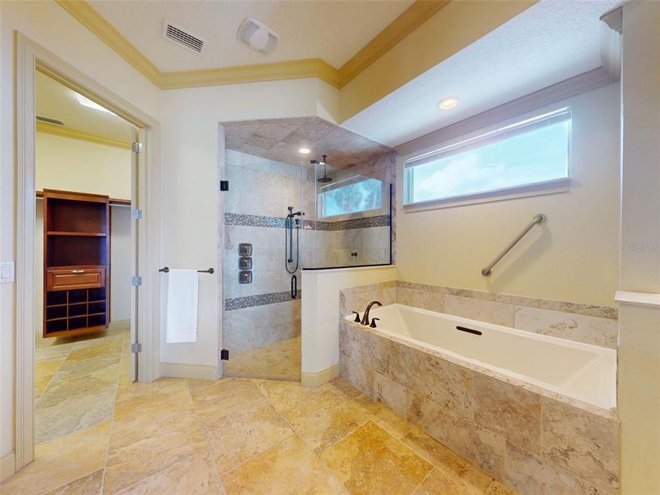 For Sale: $1,595,000 (3 beds, 3 baths, 2605 Square Feet)