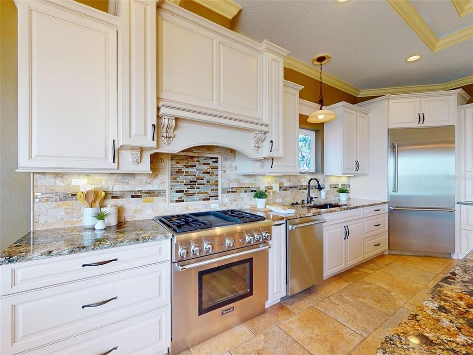 For Sale: $1,595,000 (3 beds, 3 baths, 2605 Square Feet)