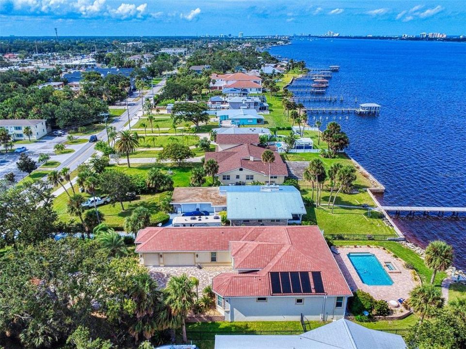 For Sale: $1,595,000 (3 beds, 3 baths, 2605 Square Feet)