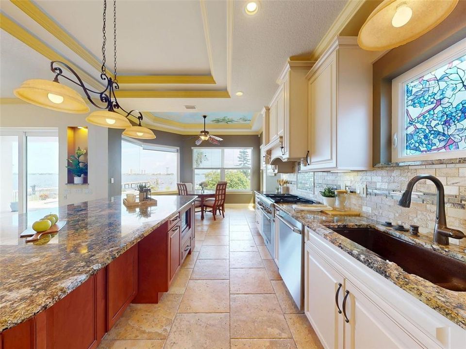 For Sale: $1,595,000 (3 beds, 3 baths, 2605 Square Feet)