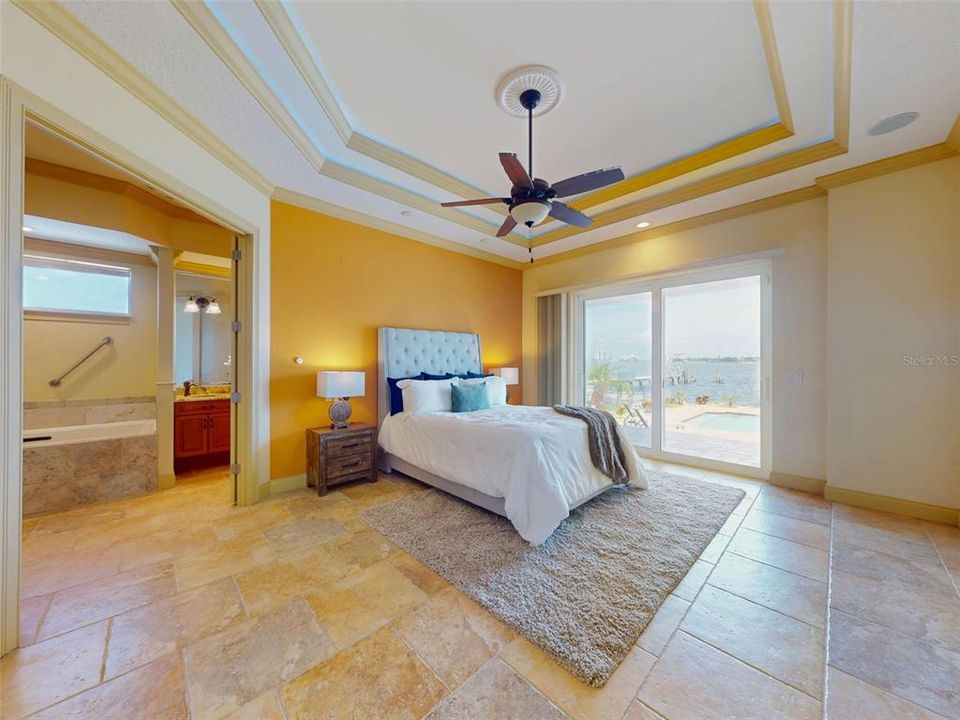 For Sale: $1,595,000 (3 beds, 3 baths, 2605 Square Feet)