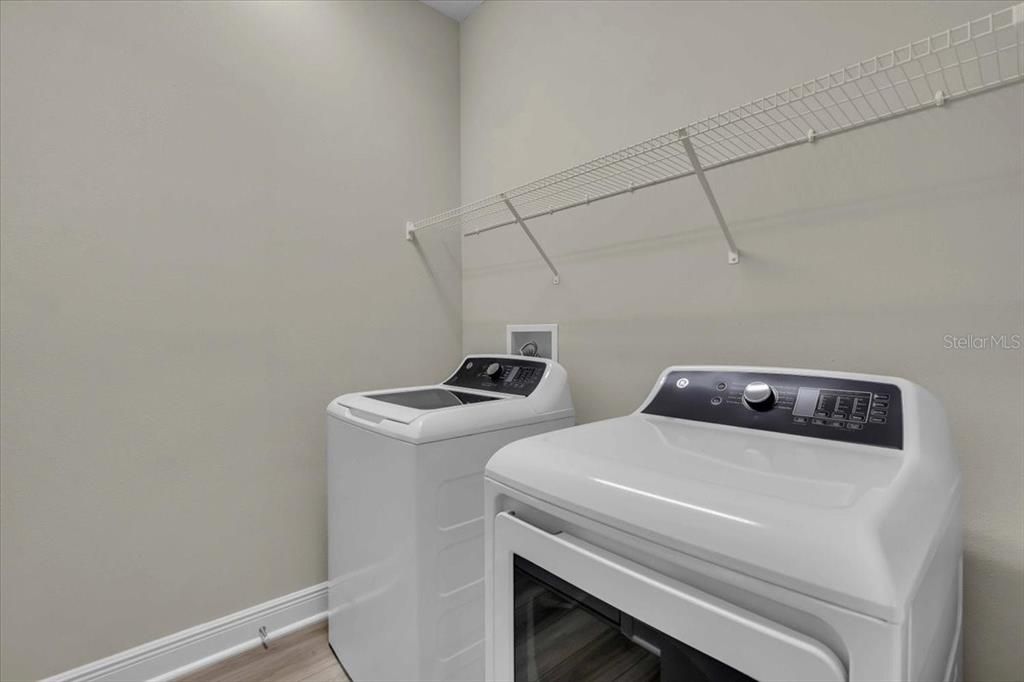 For Rent: $2,495 (3 beds, 2 baths, 1534 Square Feet)