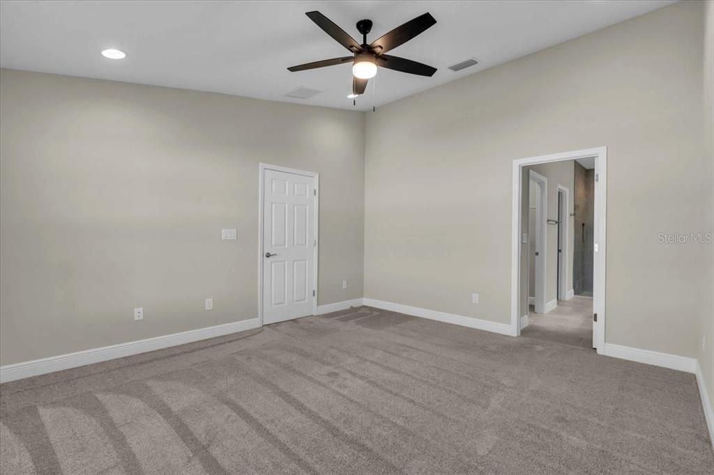 For Rent: $2,495 (3 beds, 2 baths, 1534 Square Feet)