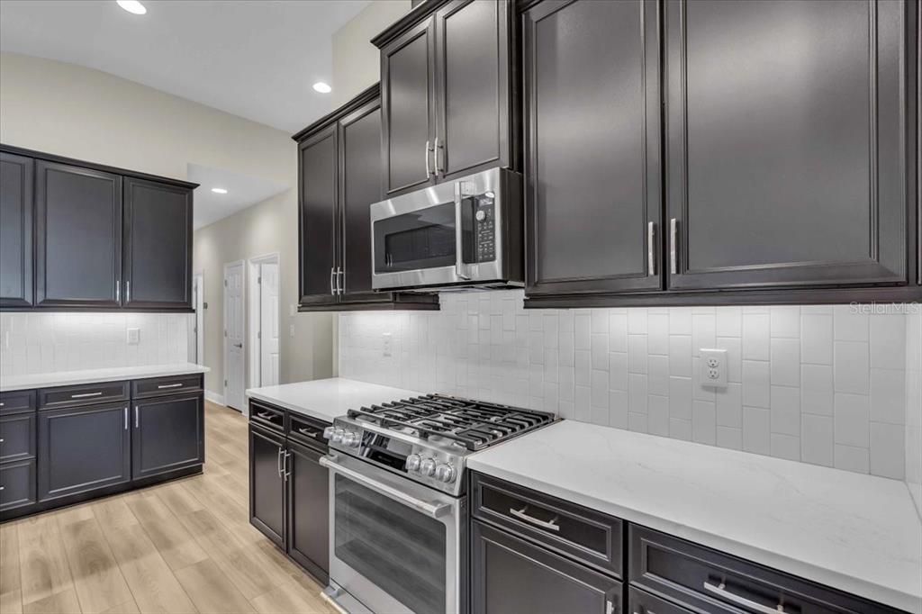 For Rent: $2,495 (3 beds, 2 baths, 1534 Square Feet)