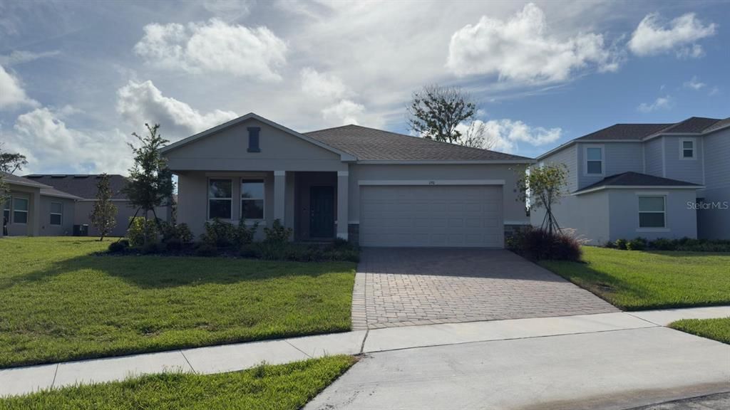 出租: $2,550 (4 贝兹, 3 浴室, 2106 平方英尺)