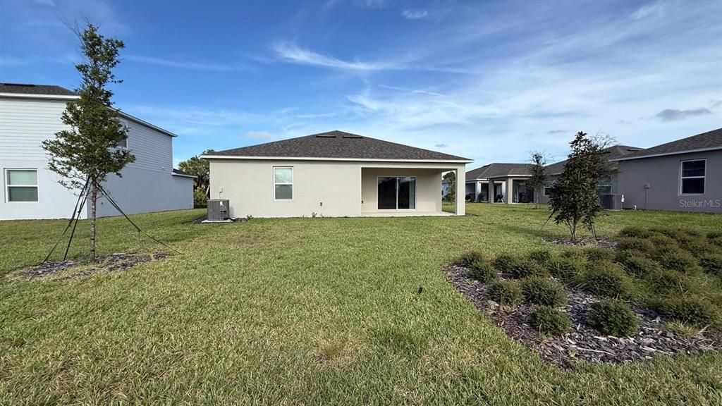 出租: $2,550 (4 贝兹, 3 浴室, 2106 平方英尺)