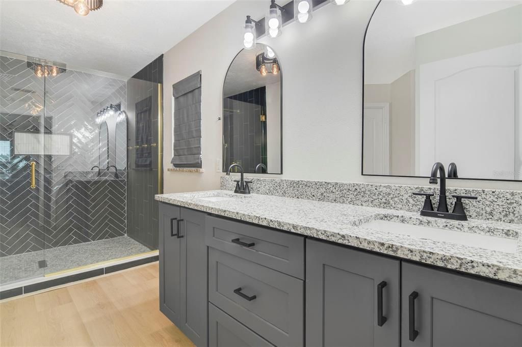 待售: $515,700 (4 贝兹, 3 浴室, 2137 平方英尺)