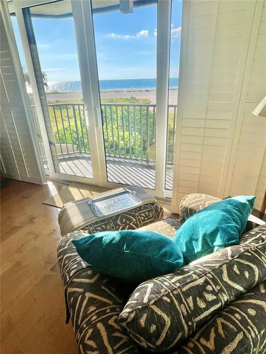 For Rent: $6,500 (2 beds, 2 baths, 1464 Square Feet)