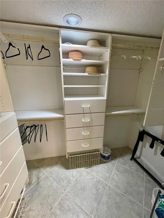 For Rent: $6,500 (2 beds, 2 baths, 1464 Square Feet)