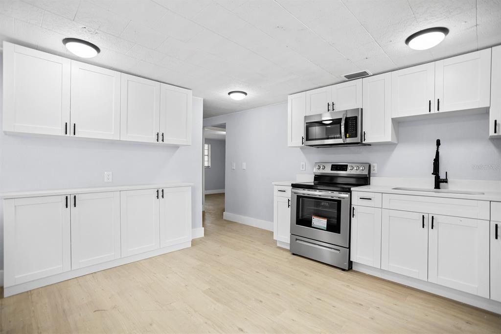 En Venta: $1,395,000 (16 camas, 0 baños, 3220 Pies cuadrados)