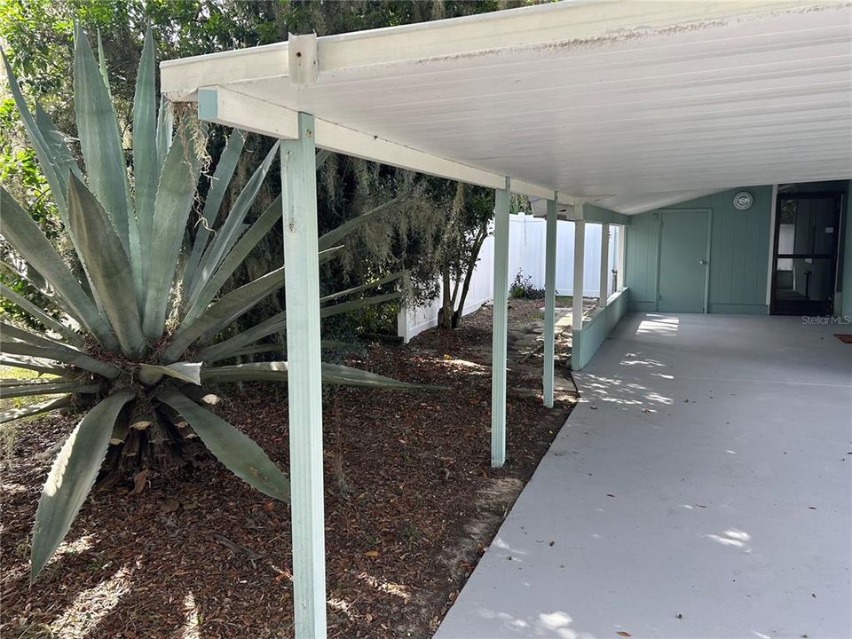 For Sale: $219,900 (2 beds, 1 baths, 1000 Square Feet)