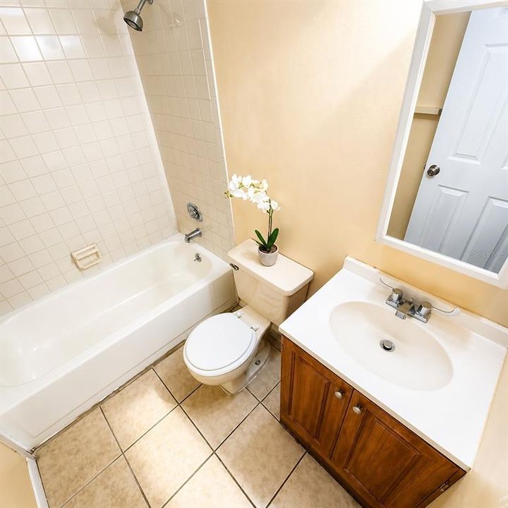 В аренду: $1,100 (1 спален, 1 ванн, 504 Квадратных фут)