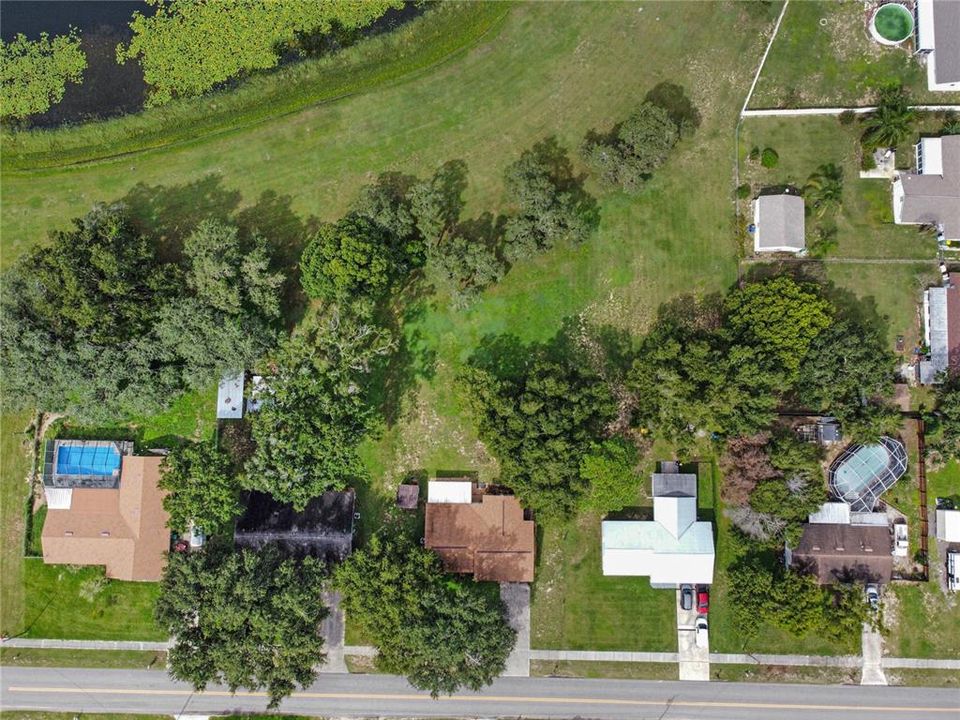 En Venta: $295,000 (4 camas, 2 baños, 1844 Pies cuadrados)