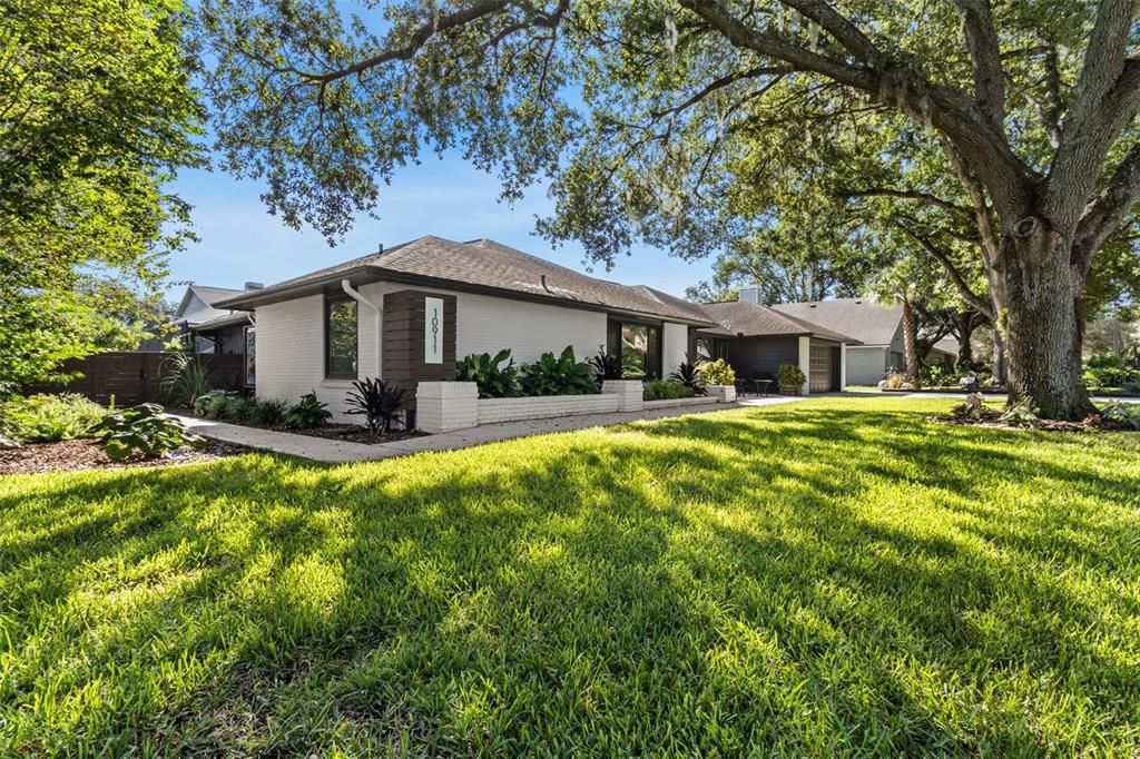 Activo con contrato: $799,999 (4 camas, 2 baños, 2636 Pies cuadrados)