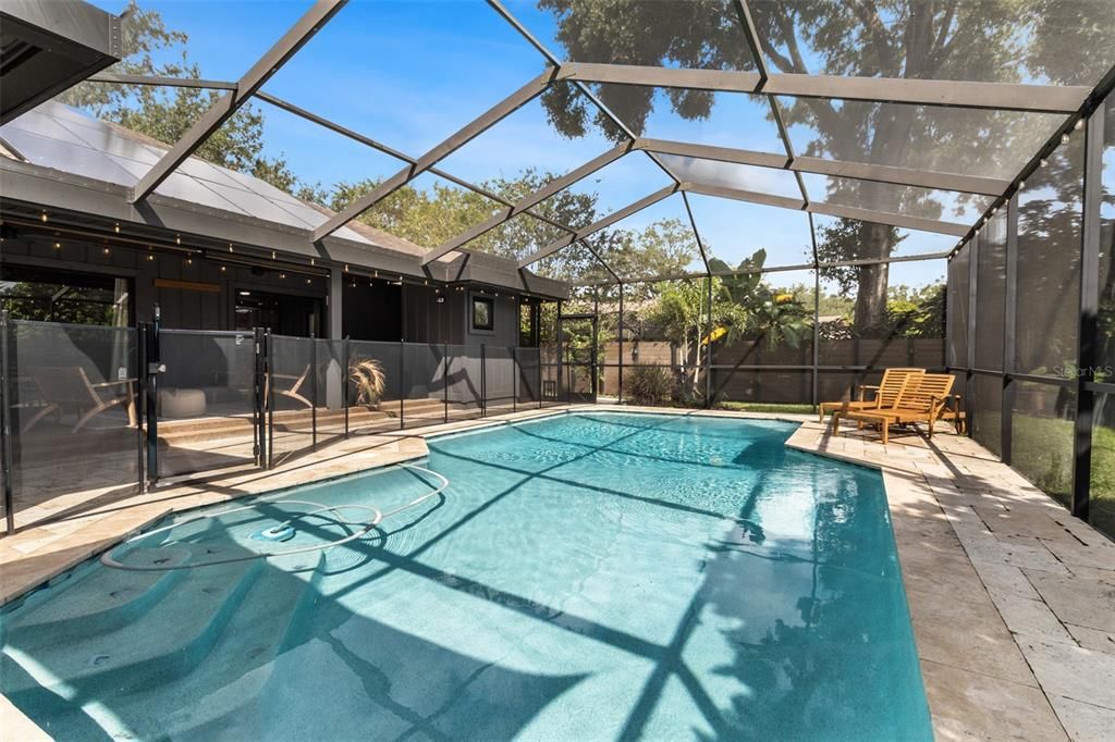 Activo con contrato: $799,999 (4 camas, 2 baños, 2636 Pies cuadrados)