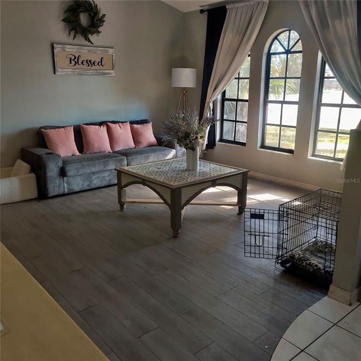 En Venta: $300,000 (3 camas, 2 baños, 1759 Pies cuadrados)