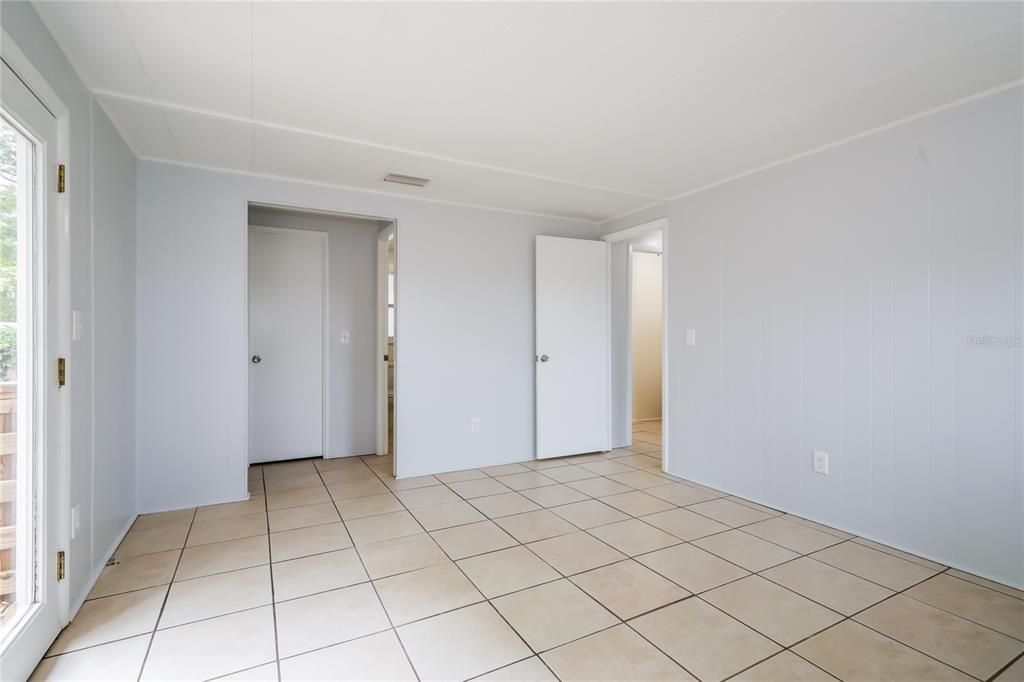 На продажу: $239,900 (3 спален, 2 ванн, 1096 Квадратных фут)