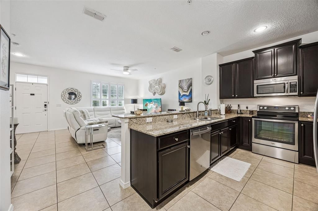 For Sale: $334,900 (3 beds, 2 baths, 1575 Square Feet)