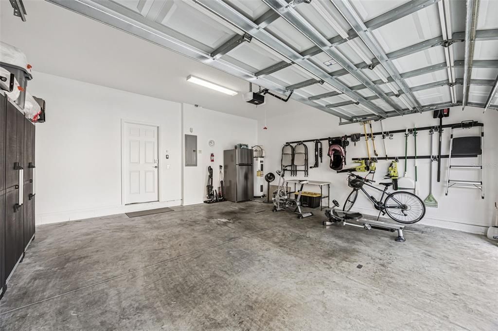 For Sale: $334,900 (3 beds, 2 baths, 1575 Square Feet)